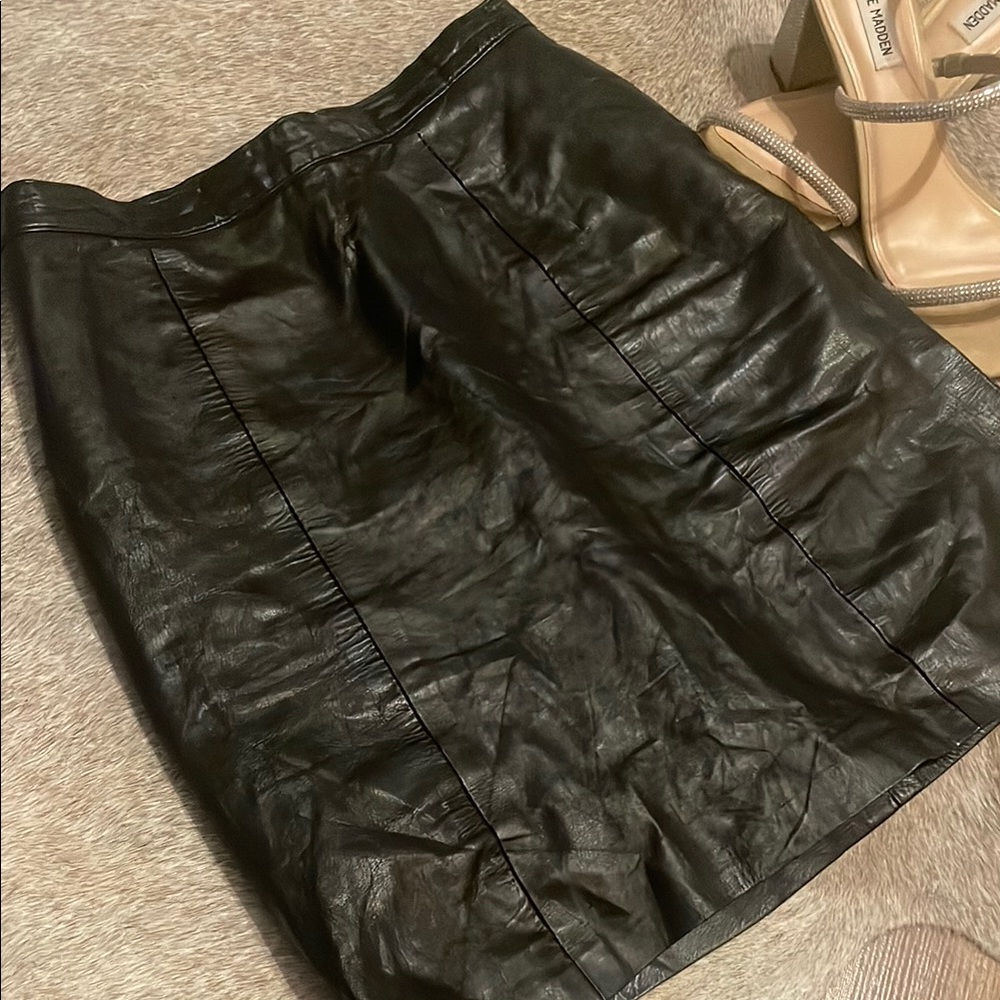 Elegant Black Leather Skirt